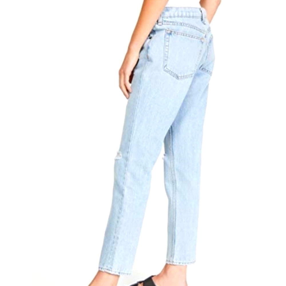ASKKNY Light Wash Distressed Carrot Jeans 31 NWT